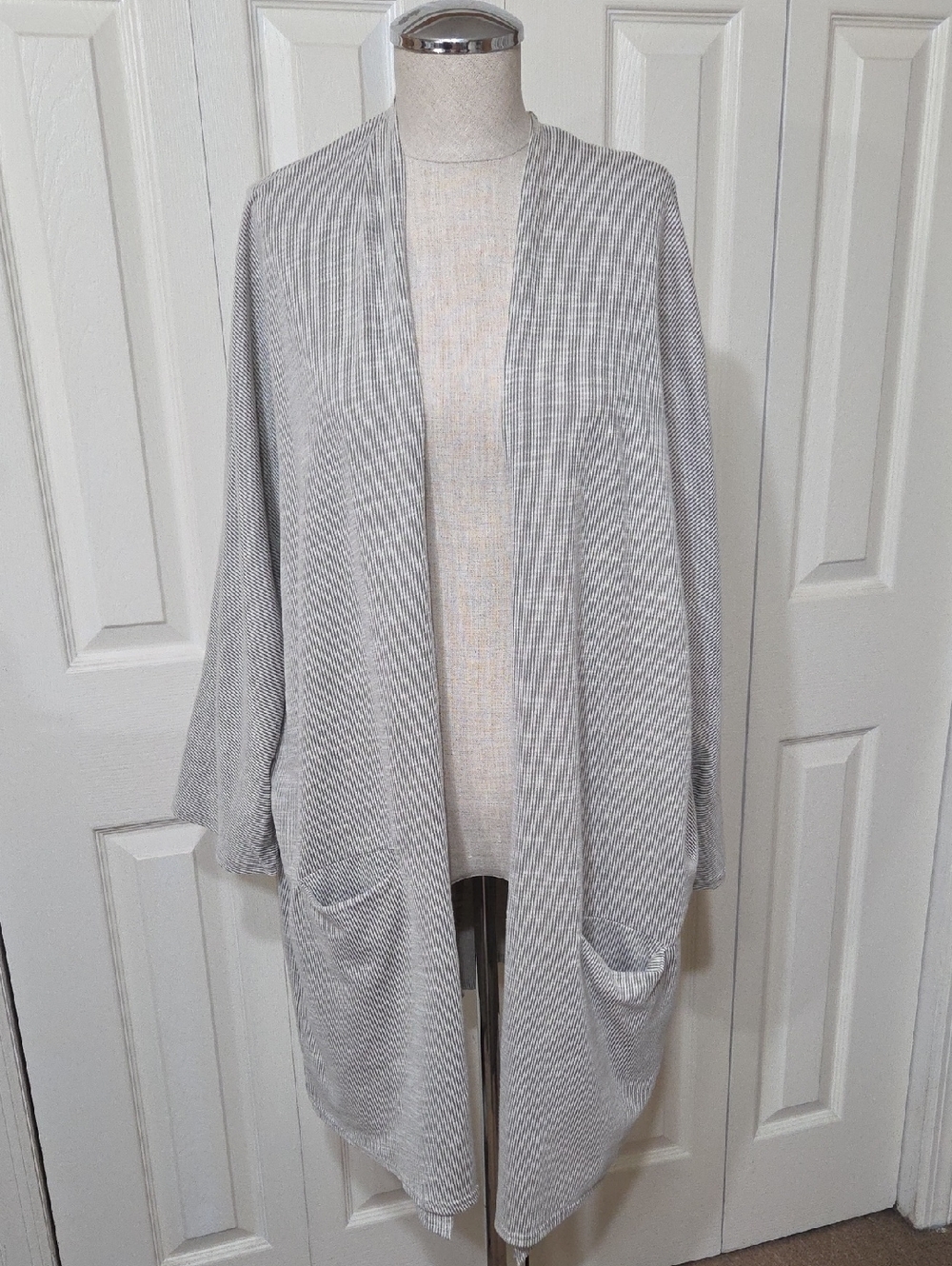 DONNI. Light Gray Open-Front Ribbed Cardigan